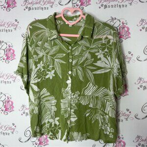 Patrons of peace tee tshirt flowy boho Green Floral Button-Up Shirt